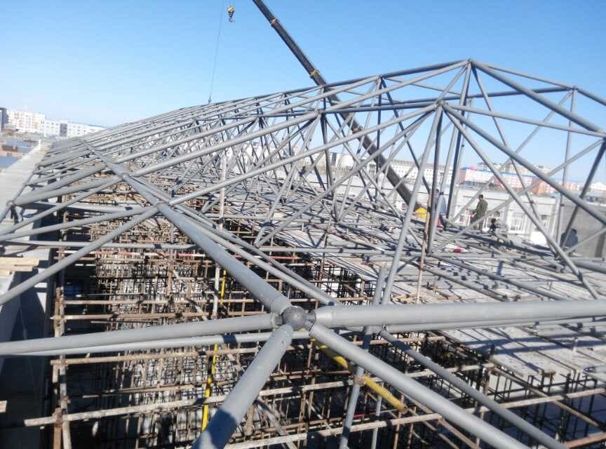 葫芦岛商贸城屋顶网架工程